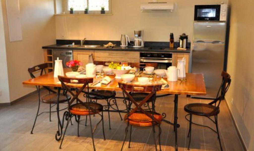 D'hotes La Maisonnette Bed & Breakfast 4*