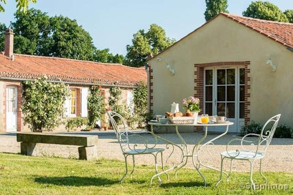 D'hotes La Maisonnette Bed & Breakfast